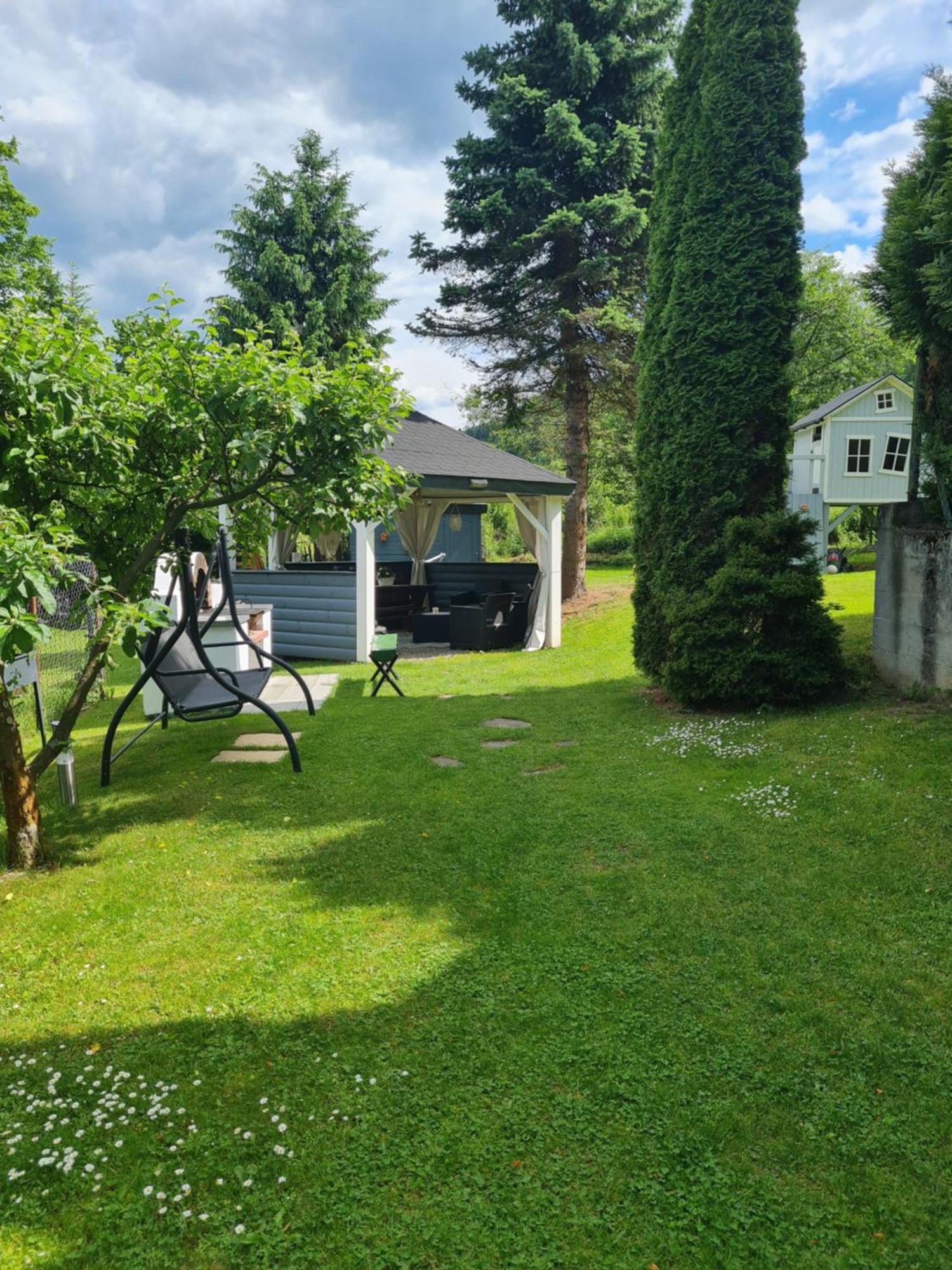 Pokoje Goscinne Na Szlaku Krościenko Exterior foto